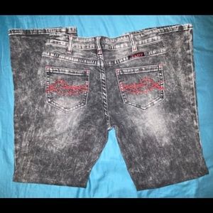 Cowgirl Tuff Women’s Iron Horse Acid Black Jeans w Red Accents. Size 27/31.Boot